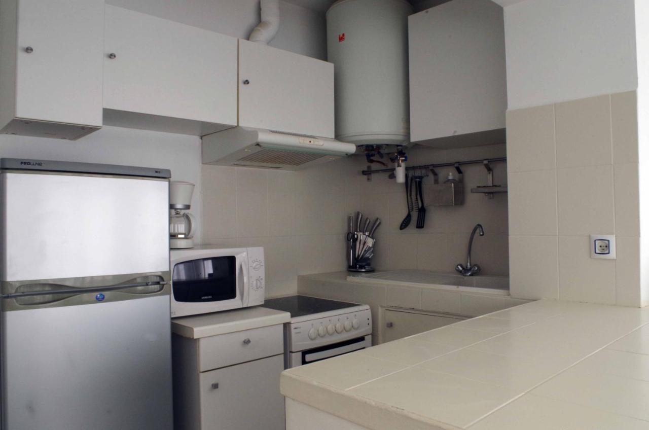 Cabanon Sur L Eau Holiday home