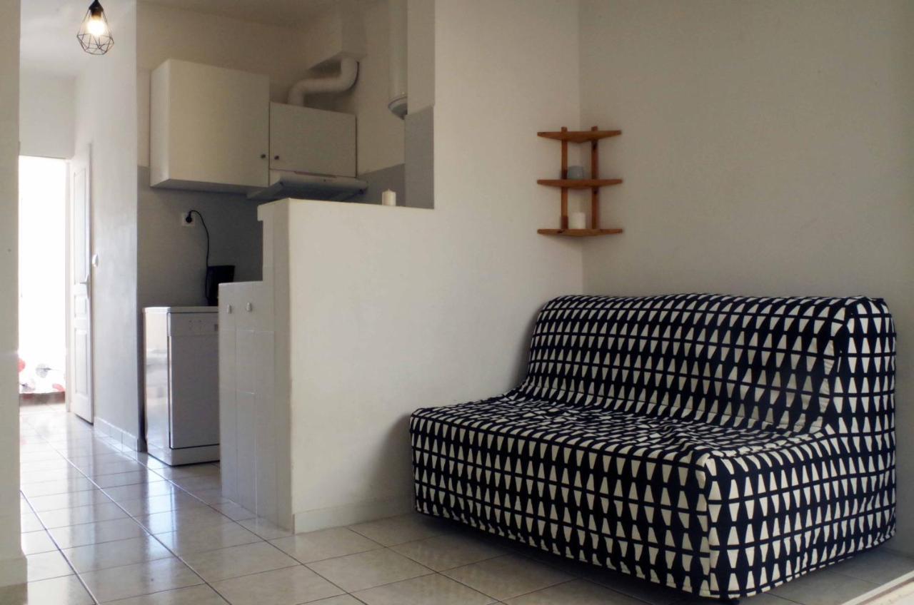 Holiday home Cabanon Sur L Eau