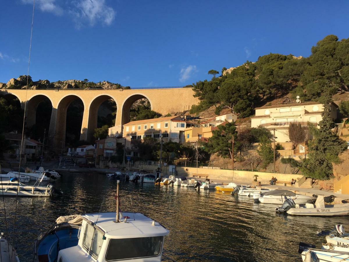 Holiday home Cabanon Sur L Eau *