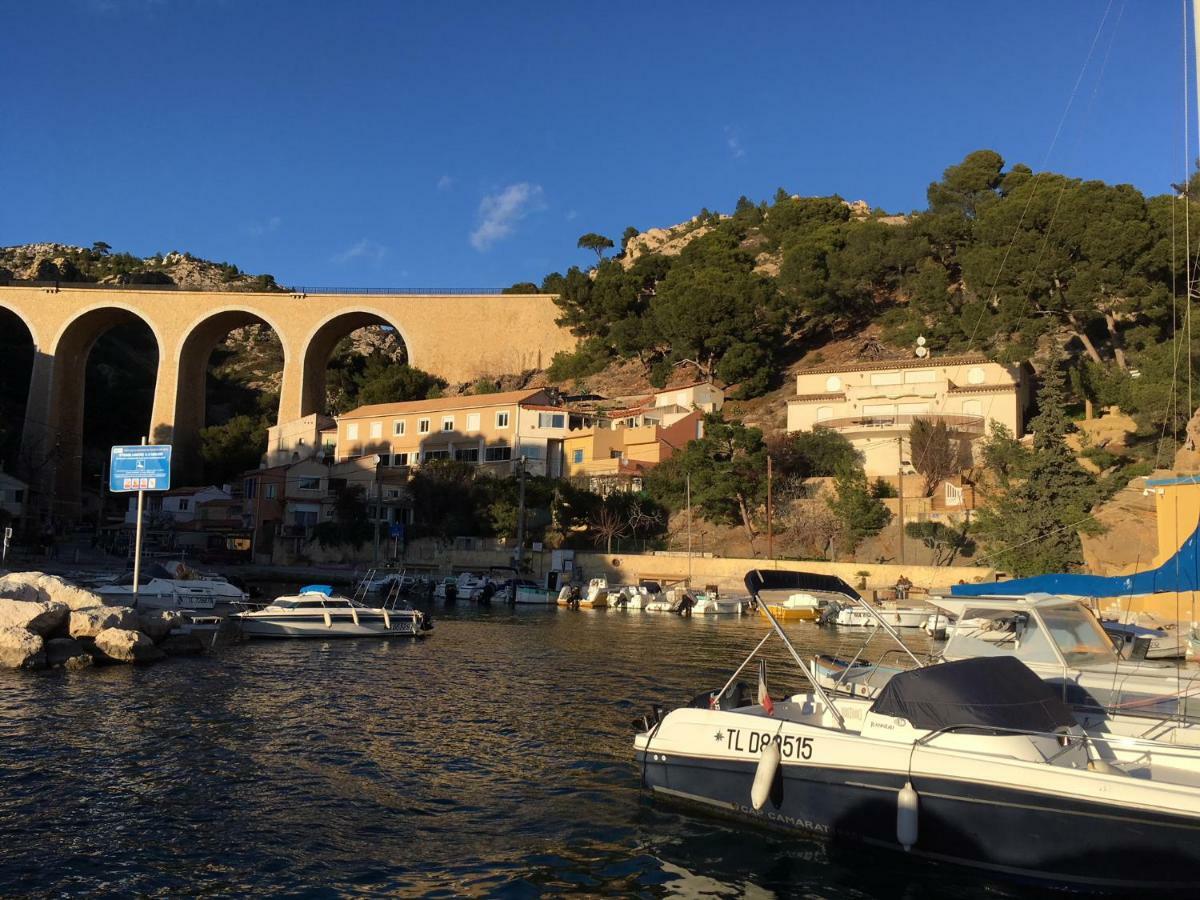 Cabanon Sur L Eau Ensues-la-Redonne